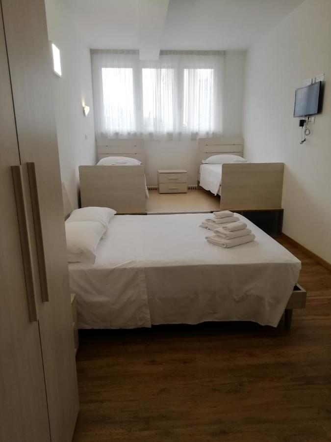 Camere Bolzano Da Glauco Luaran gambar