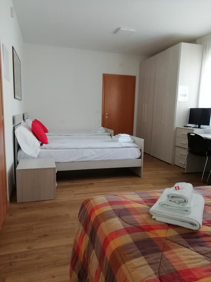 Camere Bolzano Da Glauco Luaran gambar
