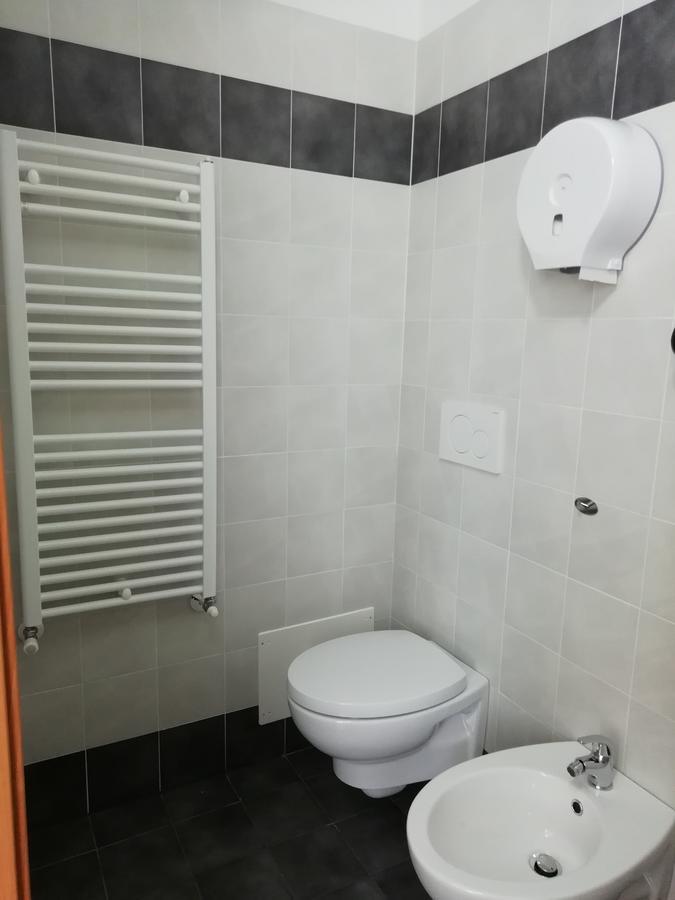 Camere Bolzano Da Glauco Luaran gambar