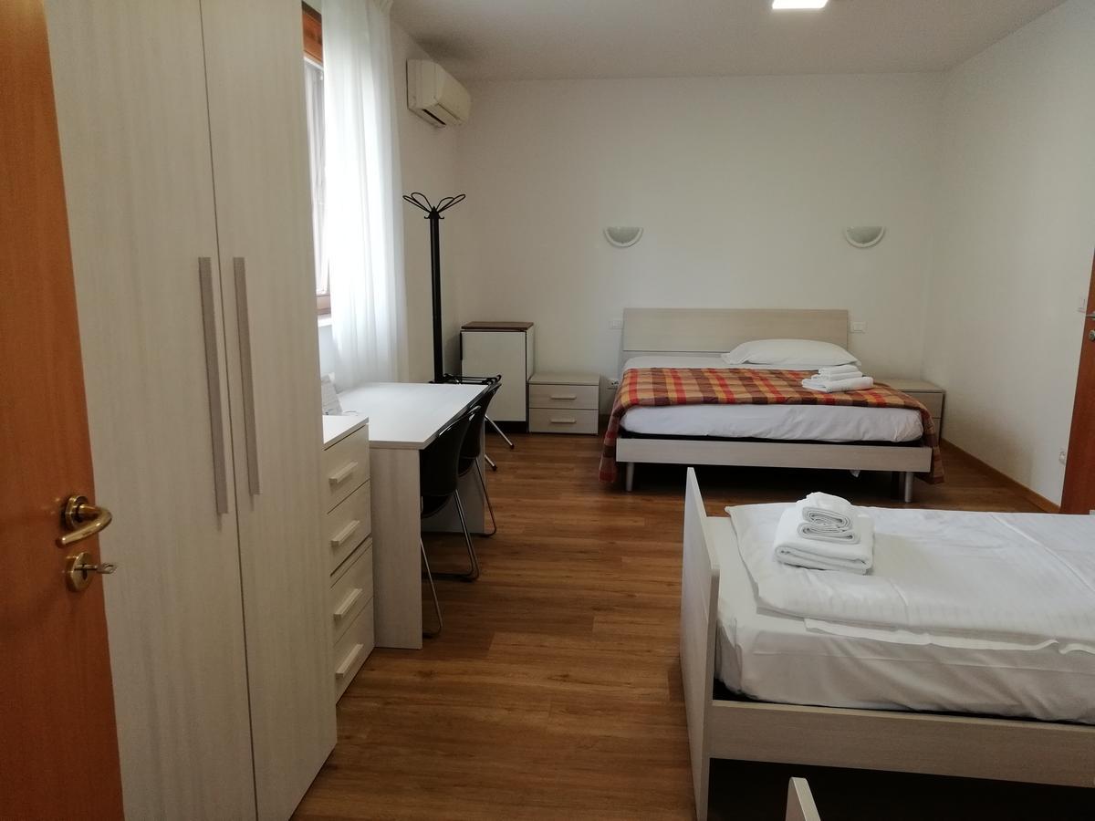 Camere Bolzano Da Glauco Luaran gambar