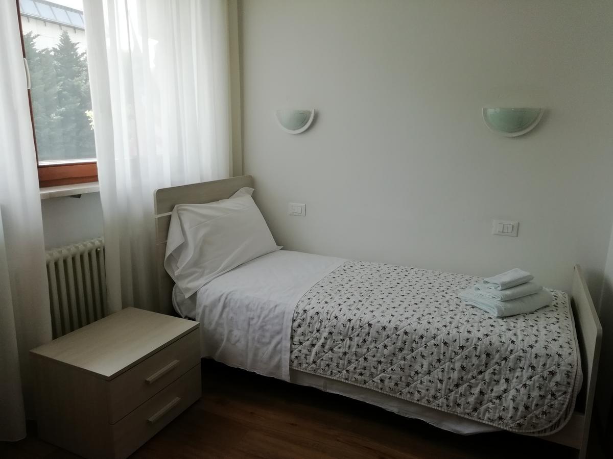Camere Bolzano Da Glauco Luaran gambar