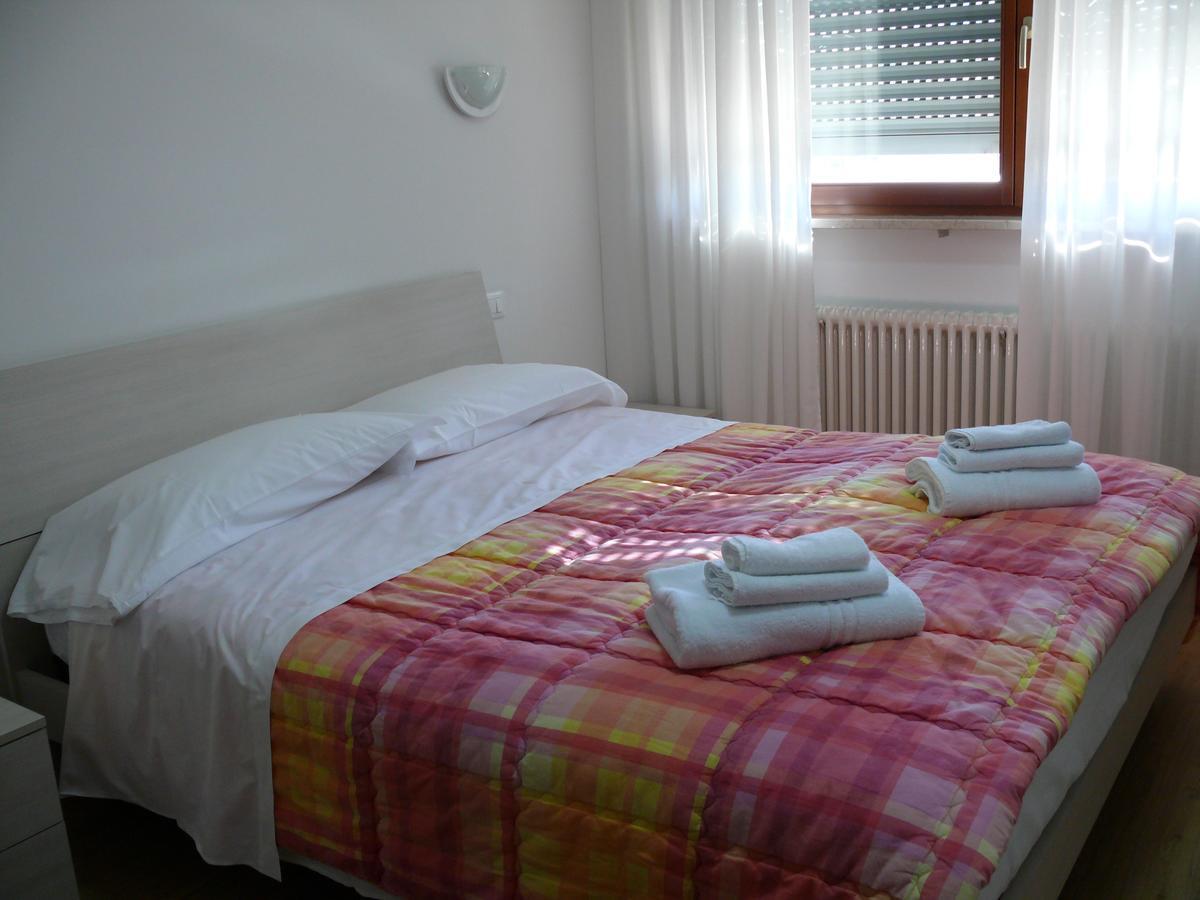 Camere Bolzano Da Glauco Luaran gambar