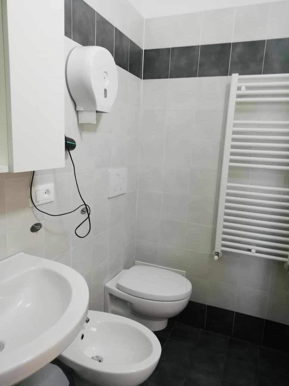 Camere Bolzano Da Glauco Luaran gambar